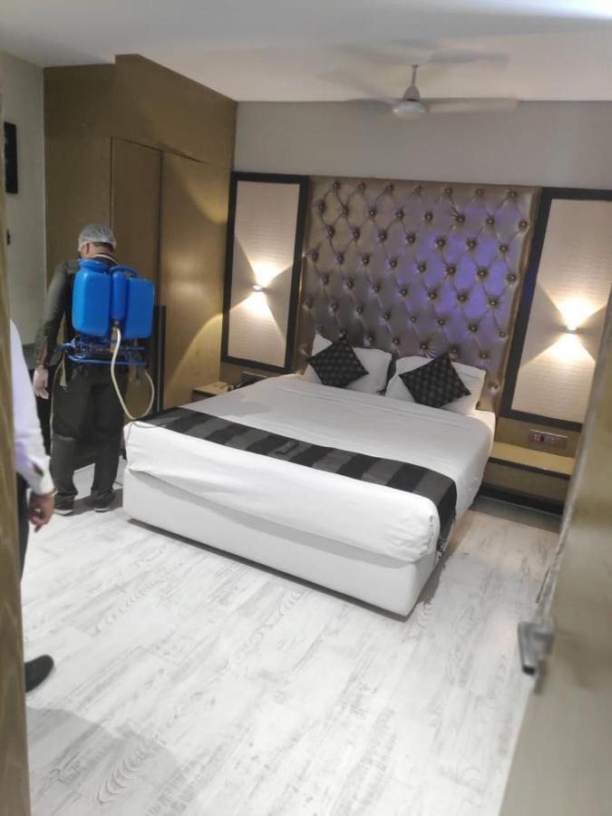 Hotel The Imperial Grand Ujjain Zewnętrze zdjęcie