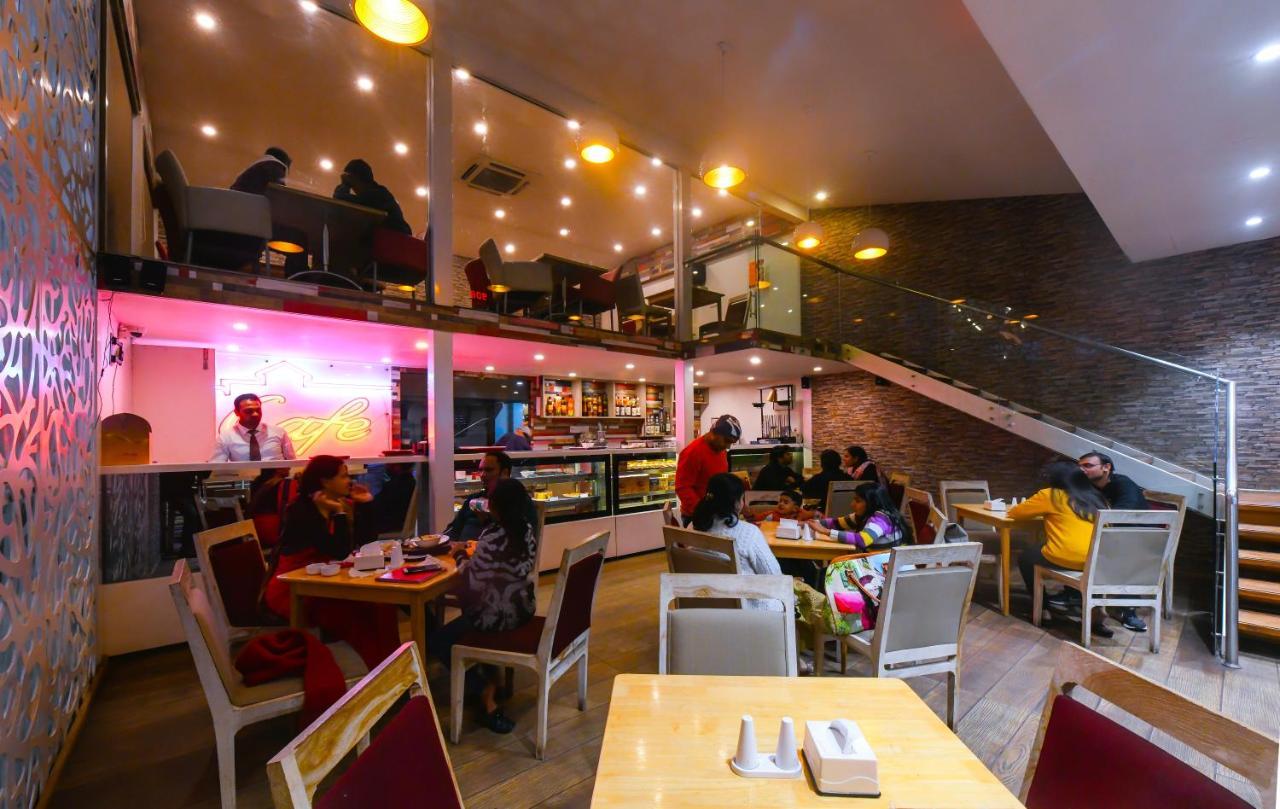Hotel The Imperial Grand Ujjain Zewnętrze zdjęcie