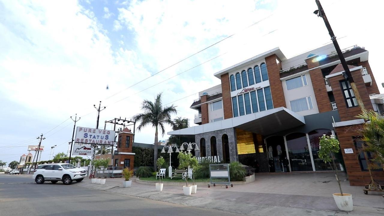 Hotel The Imperial Grand Ujjain Zewnętrze zdjęcie